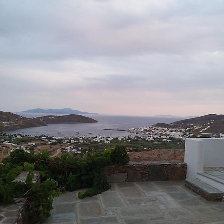 Tirquaz View Hotel Serifos Town Екстериор снимка